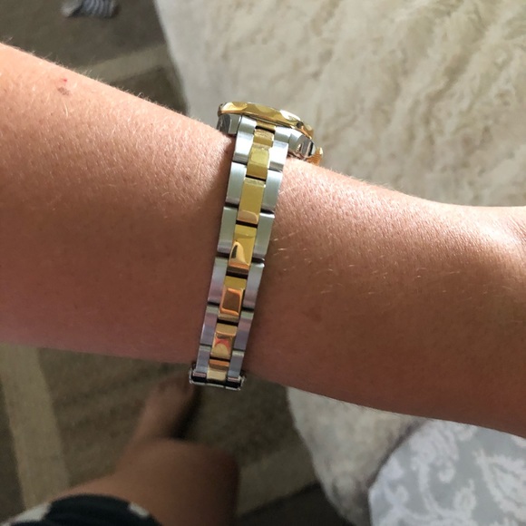 Watch - Picture 3 of 4